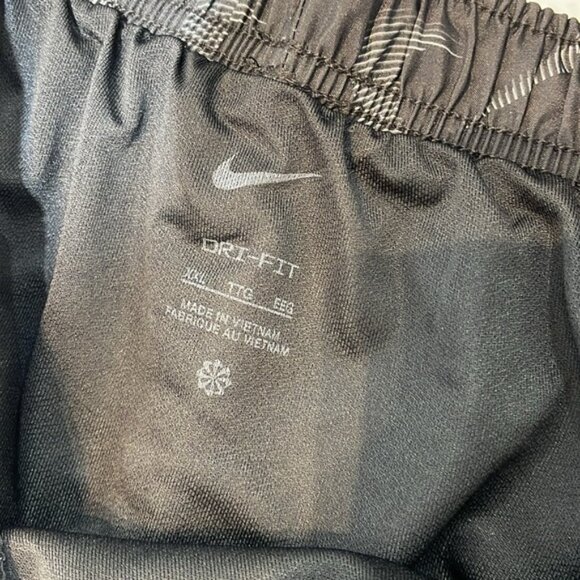 Nike Women's Run Dri-FIT Tempo Swoosh All Over Print Shorts - Picture 10 of 11